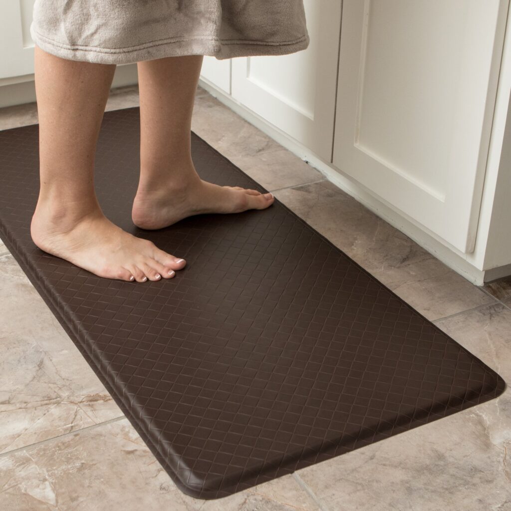 Best Gel Kitchen Mats 2020 [ Don't Buy Unless You Read]