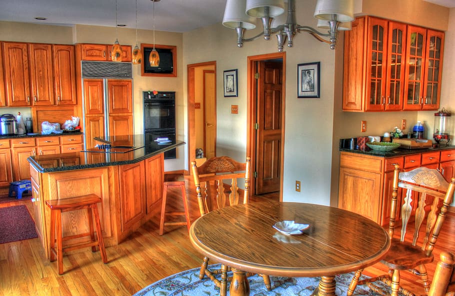 circular rugs for under kitchen table